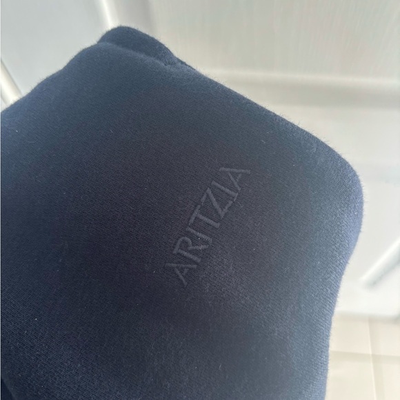 Aritzia Sweatfleece Cozy Fleece Boyfriend Sweatpant - Picture 10 of 10